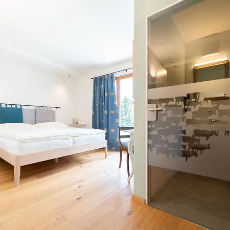 Alpinikum Apart Otel *
